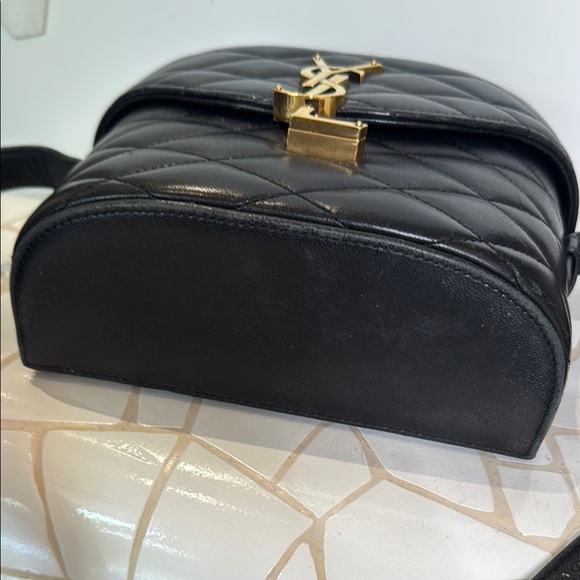 Yves Saint Laurent Black Chevron Quilted Crossbody Bag - Picture 4 of 7